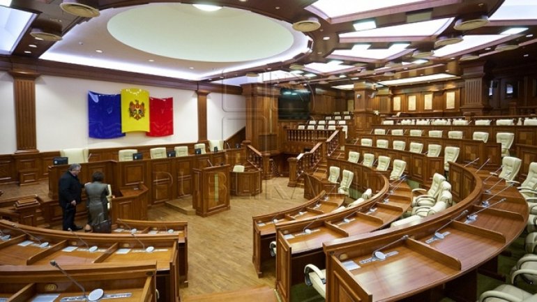 Parliament kicks off spring-summer session