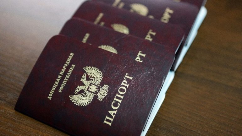 Russia's recognition of rebels' passports triggers Germany's criticism