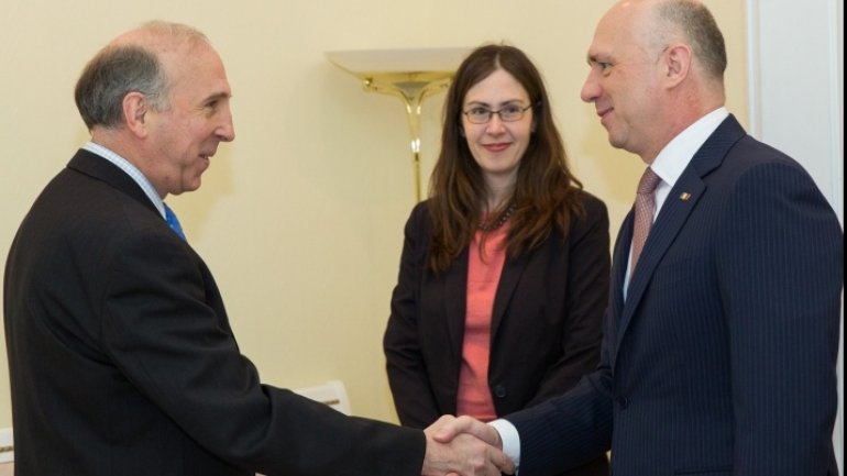 Moldovan Prime Minister meets with U.S. ambassador