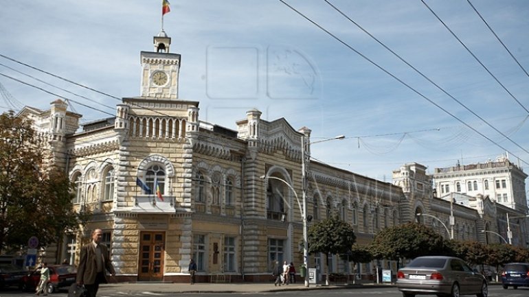 Chisinau city hall admits wage arrears