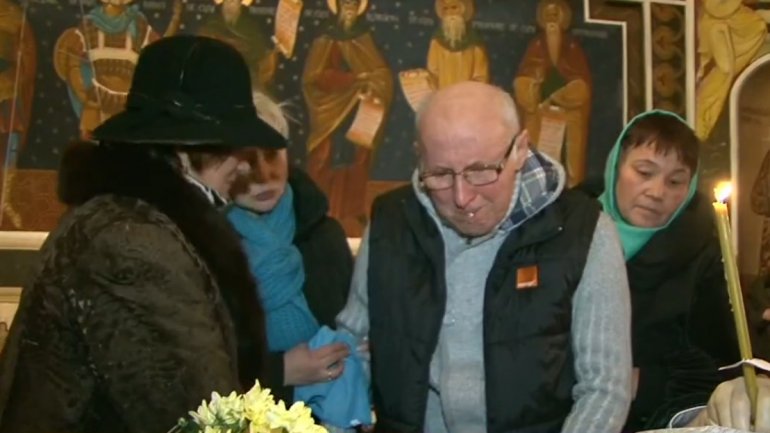 Tears and Sorrow! Actor Gheorghe Urschi's last goodbye to friend, Gheorghe Parlea