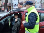 International Women's Day. Police stops dozens of women to offer flowers (PHOTO)