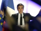 France election: Fillon campaign manager quits along with allied party