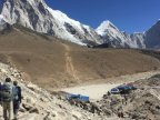 Australian man dies on return from Everest base camp