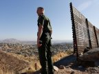 US hails "40% drop" in illegal immigrants from Mexico