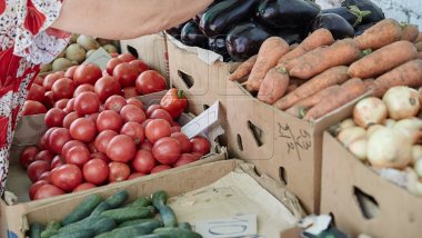 Company involved in bad food quality scandal STILL DELIVERS food to hospital 