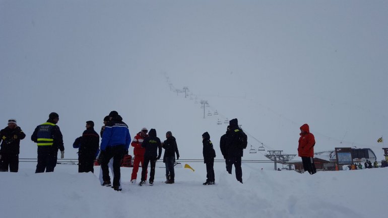 Tignes avalanche: "Skiers buried" as avalanche hits crowded slope (VIDEO/PHOTO)