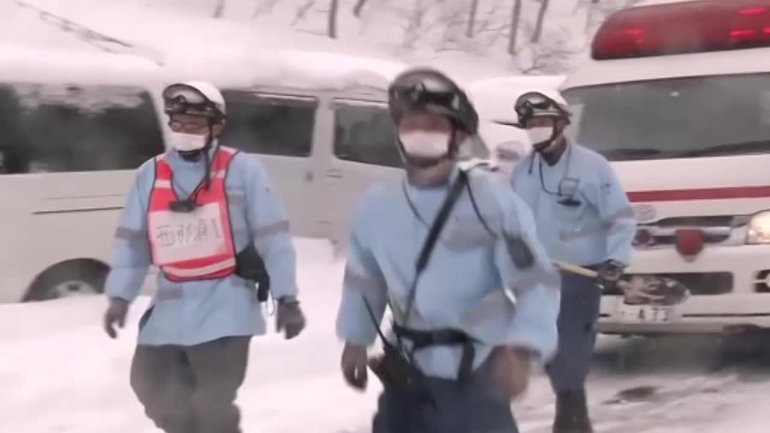 Eight school children feared dead in Japanese avalanche (PHOTO/VIDEO)