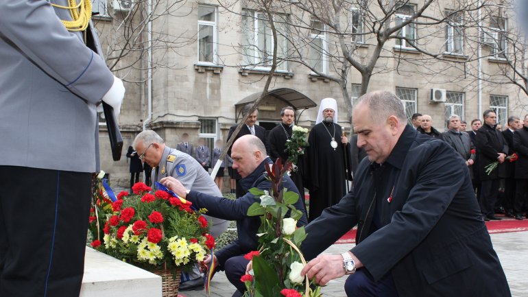 Monument honoring heroes of state security bodies fallen on Dniester war (PHOTO)