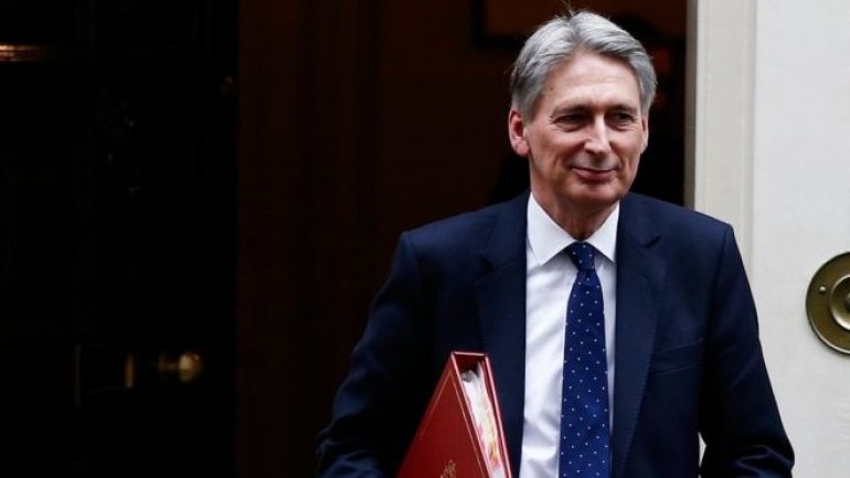 No "spending sprees" in UK budget