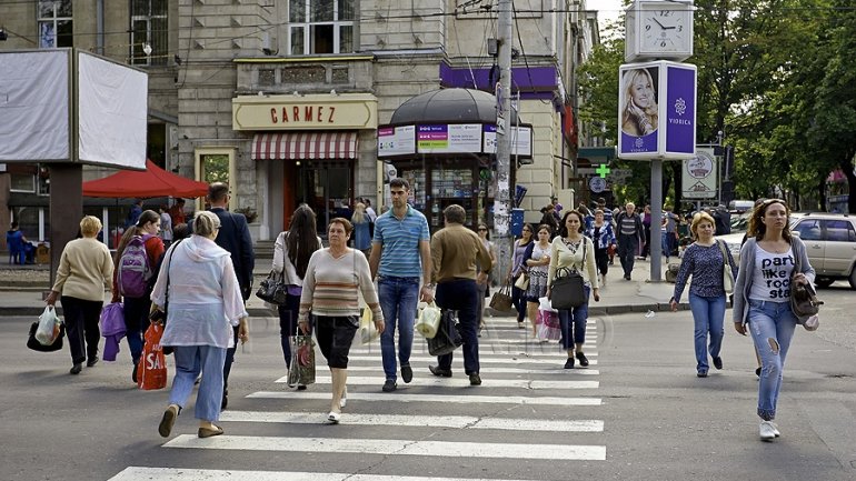 POLL: Number of Moldovans feeling country goes in wrong direction falls 20%  