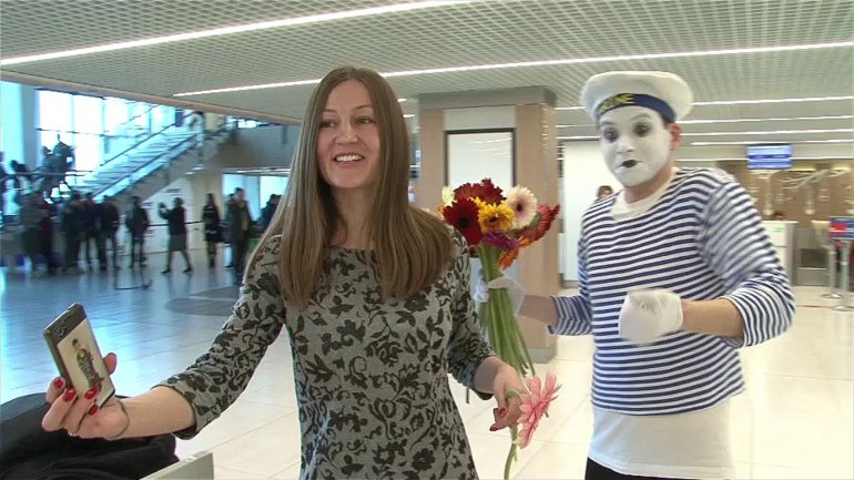 Women invited to dance to celebrate International Women's Day at Chisinau Airport