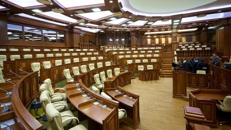 Debates on uninominal voting kick off in Moldovan Parliament