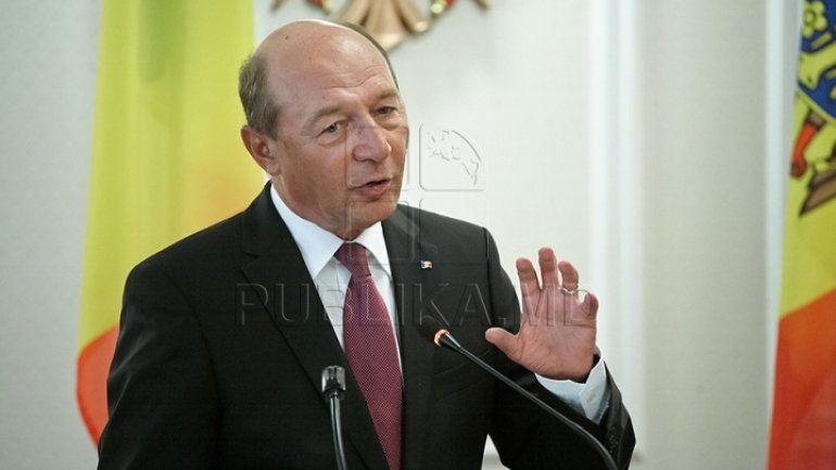 Former Romanian President Basescu is Moldovan citizen again