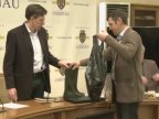 "Generous" gifts for Chisinau mayor Dorin Chirtoaca: Rubber boots and mud cup