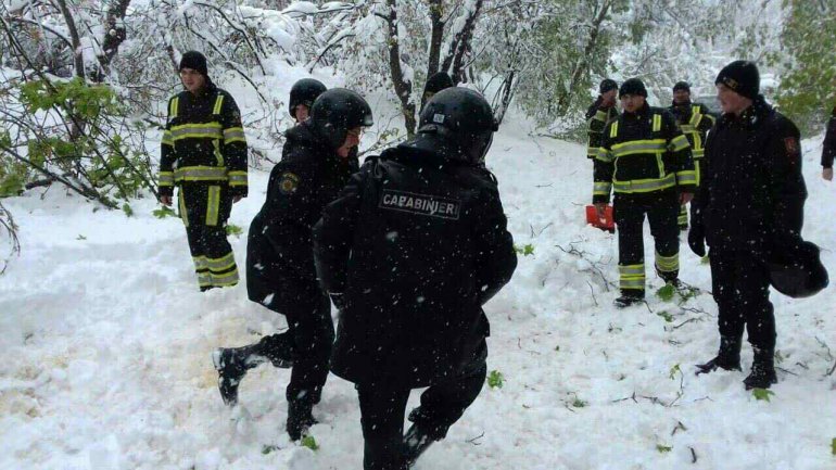 Ministry of Internal Affairs employees provide help to citizens in need (PHOTOREPORT)