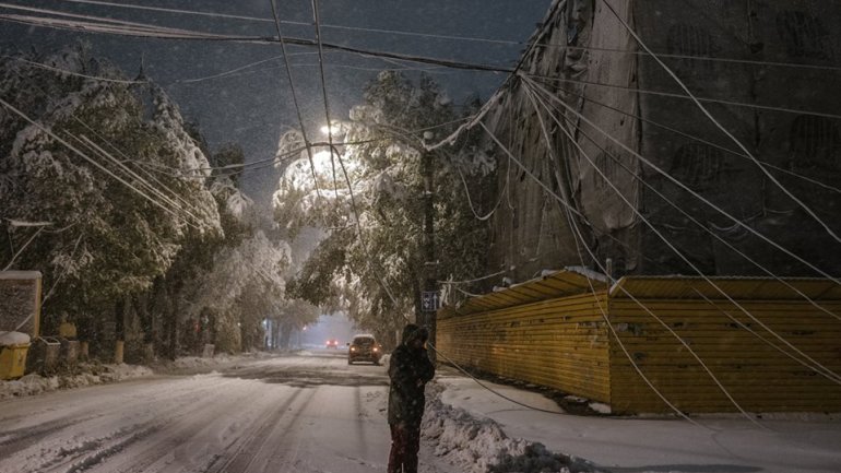 SECOND day of snowstorm in Moldova. Blizzard SHUTS DOWN most of the country (PHOTO/VIDEO)