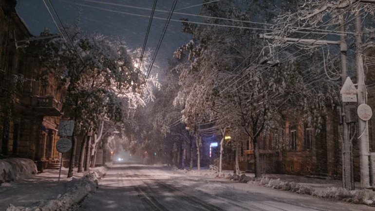 SECOND day of snowstorm in Moldova. Blizzard SHUTS DOWN most of the country (PHOTO/VIDEO)