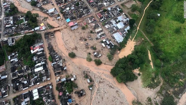 Colombia mudslides kill more than 200 (PHOTO)