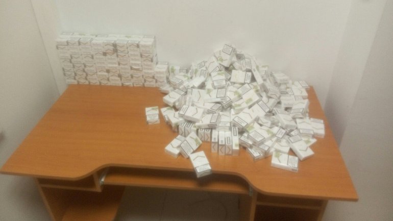 Customs officers prevent attempted smuggling of 17,000 cigarettes (PHOTO)