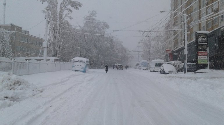 SECOND day of snowstorm in Moldova. Blizzard SHUTS DOWN most of the country (PHOTO/VIDEO)