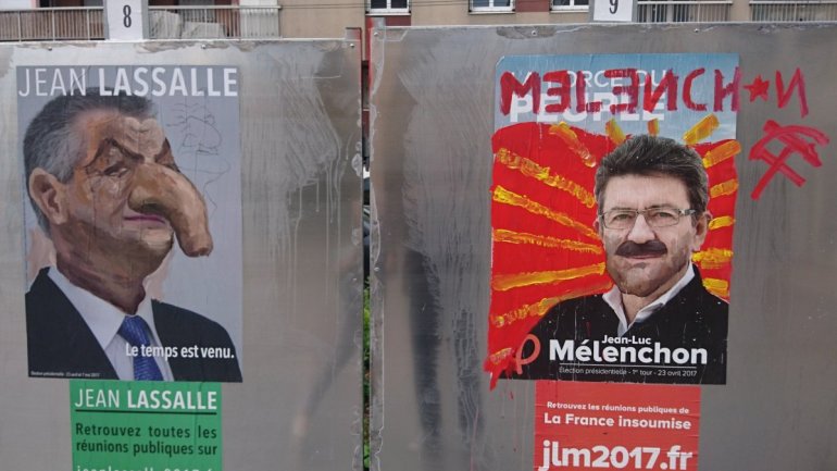 French presidential election posters REINVENTED (PHOTO)