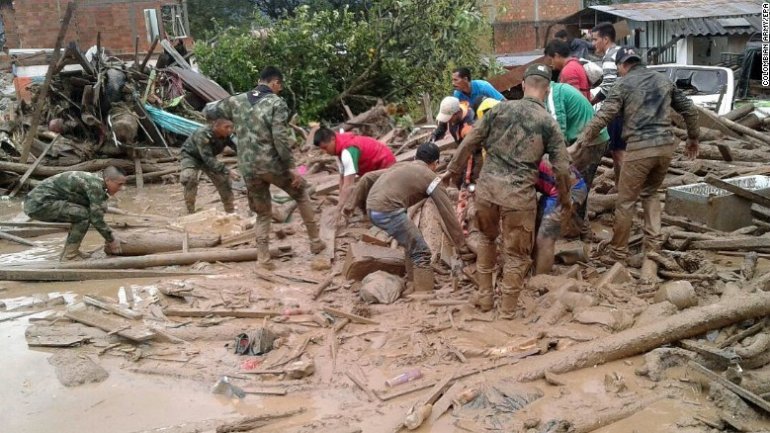 Colombia mudslides kill more than 200 (PHOTO)