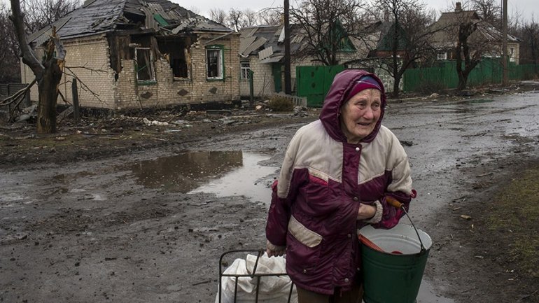 Documentary on NIGHTMARE of war in Dombass region of Ukraine. Canal 3 reporter talks with Avdeevka residents (VIDEO)