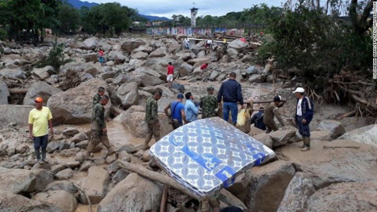 Colombia mudslides kill more than 200 (PHOTO)