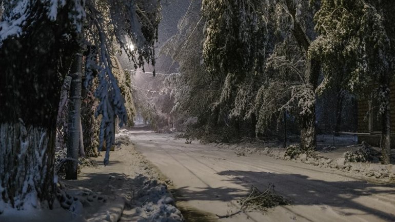 SECOND day of snowstorm in Moldova. Blizzard SHUTS DOWN most of the country (PHOTO/VIDEO)