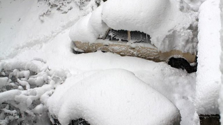 SECOND day of snowstorm in Moldova. Blizzard SHUTS DOWN most of the country (PHOTO/VIDEO)