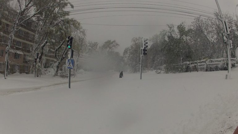 SECOND day of snowstorm in Moldova. Blizzard SHUTS DOWN most of the country (PHOTO/VIDEO)