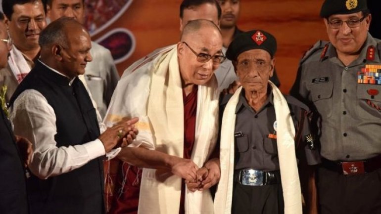 Dalai Lama meets Indian guard from 1959 flight from Tibet