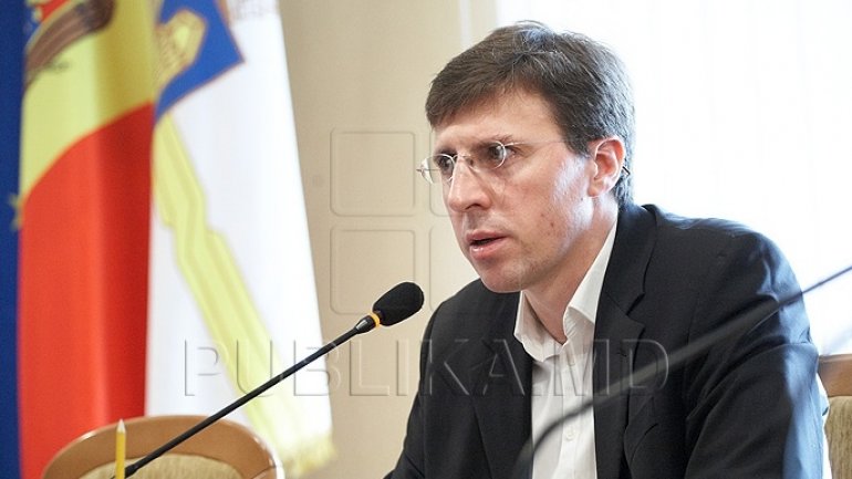 Bad news for Dorin Chirtoaca. Initiative group to collect signatures for dismissal of Chisinau mayor