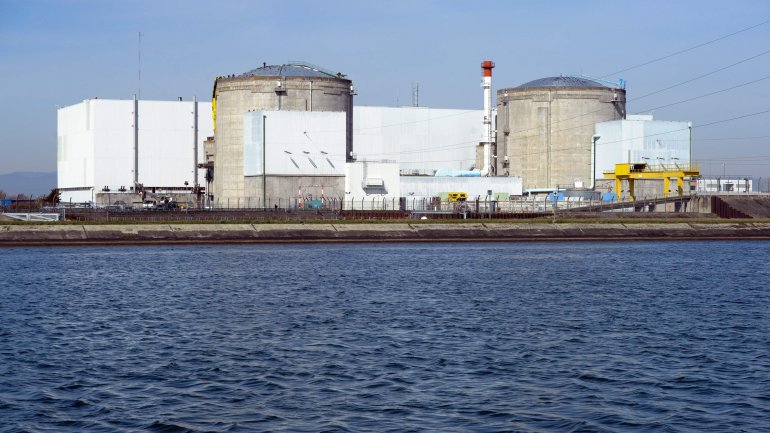 French Government okays closure of oldest nuclear plant