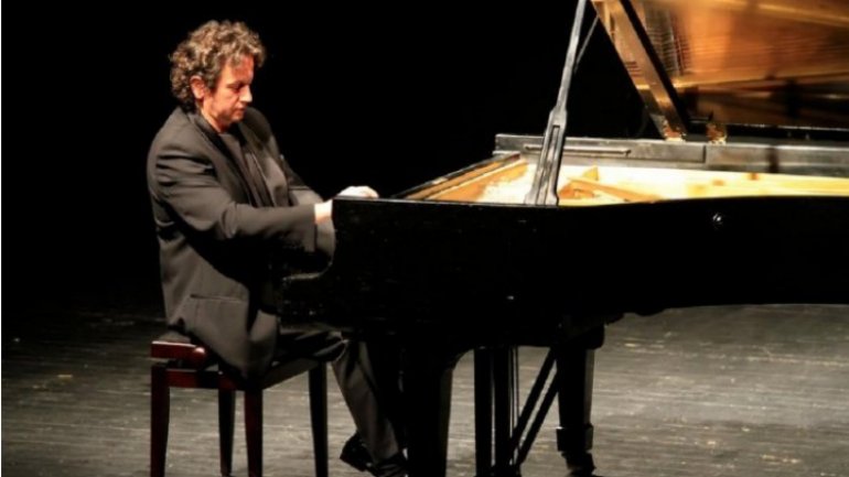 Romanian pianist Horia Mihail comes to Chişinău within tour  "Travelling pianist"