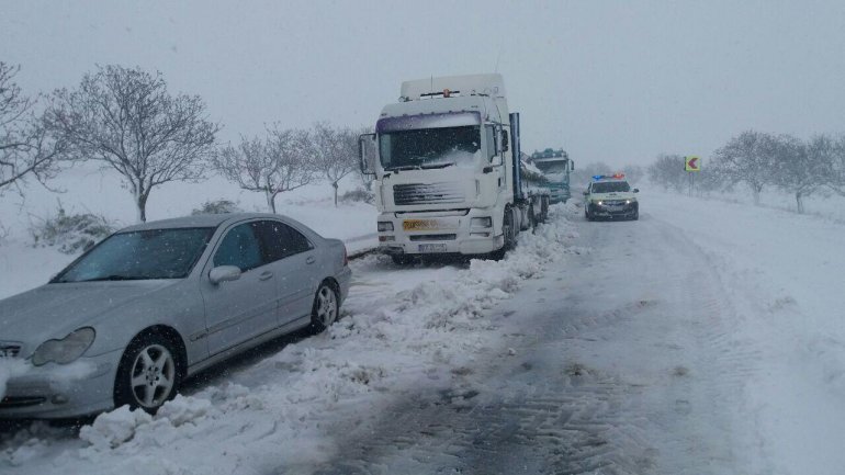 SECOND day of snowstorm in Moldova. Blizzard SHUTS DOWN most of the country (PHOTO/VIDEO)