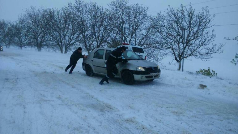 SECOND day of snowstorm in Moldova. Blizzard SHUTS DOWN most of the country (PHOTO/VIDEO)