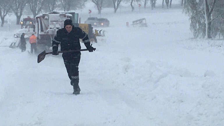 SECOND day of snowstorm in Moldova. Blizzard SHUTS DOWN most of the country (PHOTO/VIDEO)