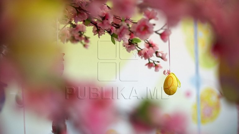 CHRIST IS RISEN! Publika.MD wishes you joy and peace