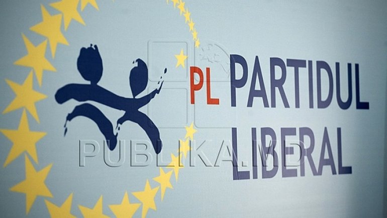 Liberal Party remains with 11 deputies. TWO leave because the lack of internal democracy