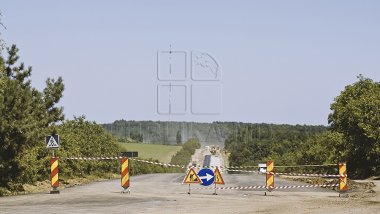 Five road-repairing contracts, likely to be canceled