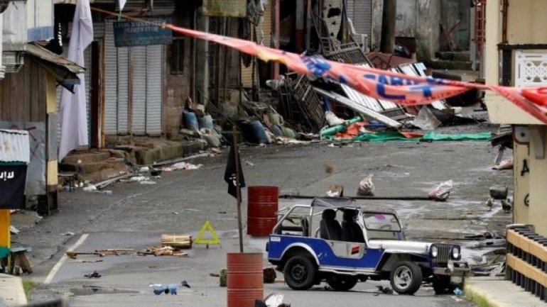 Philippine army "makes gains" in Marawi Islamist battle