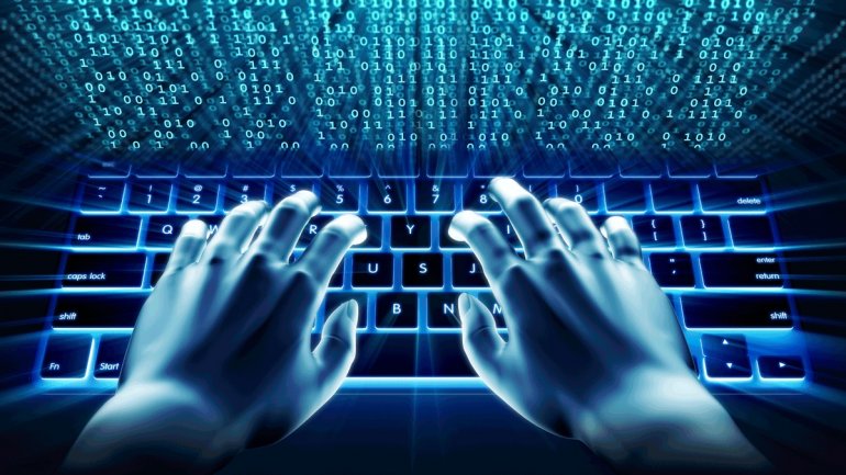 U.S. senior intelligence figures assess impact of Russian hacking in 2016 presidential poll