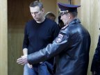 Russia protests: Opposition leader Alexei Navalny sentenced