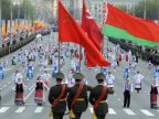 Belarus offers to pose as bridge between East and West