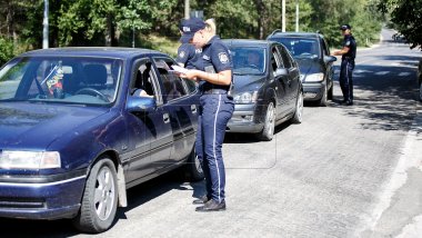 Crackdown as police officers fine OVER 600 speeding drivers 