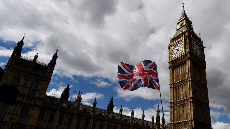 UK parliament hit by cyber attack targeting email accounts (VIDEO)