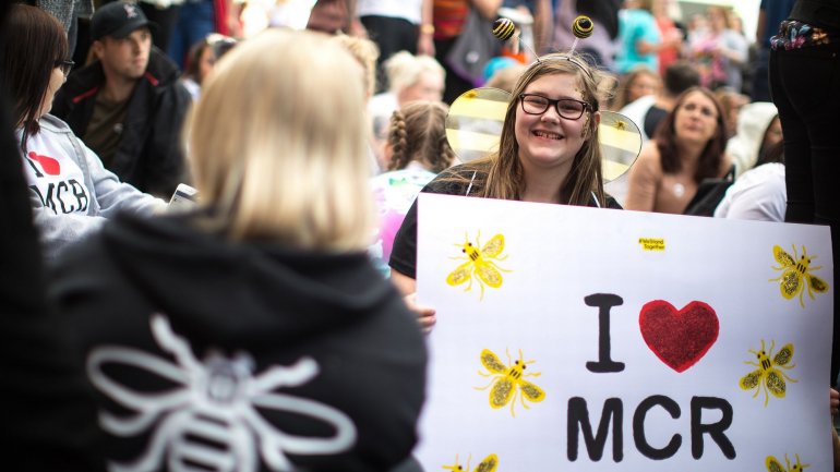 One Love Manchester: Joy shines through pain at benefit concert (PHOTO/VIDEO)