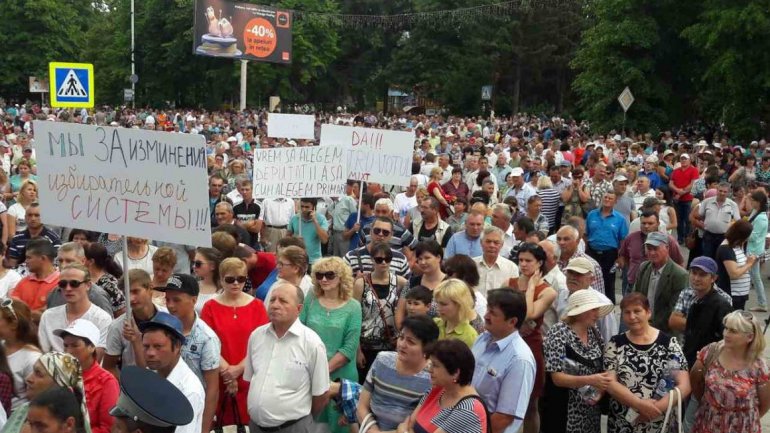 THOUSANDS of Moldovans RALLY for change of electoral system (PHOTO/VIDEO)